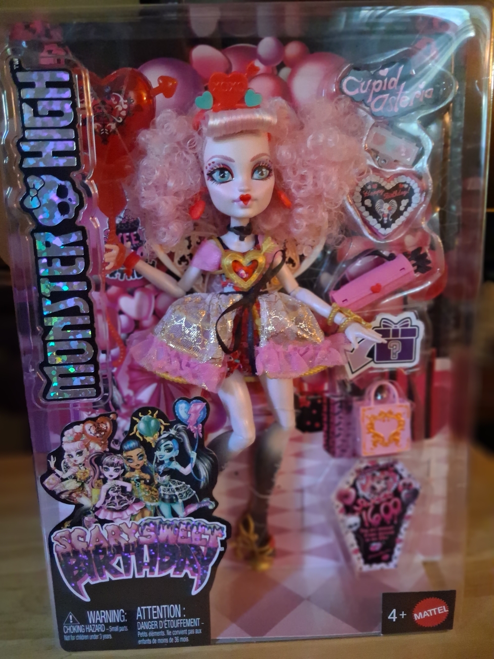 Monster High Cupid Isadora Pink Doll by Mattel - Scarily Sweet Birthday